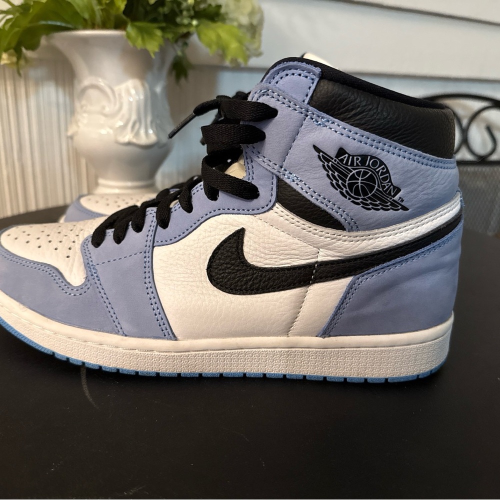 Jordan 1 high university blue